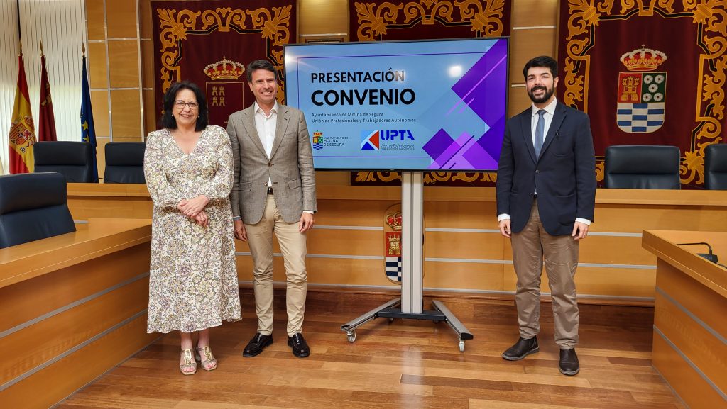 Convenio entre Ayto. Molina y Unión Profesional de Trabajadores Autónomos Presentación Foto