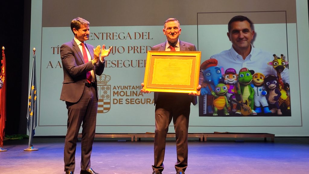 Título Hijo Predilecto Molina Acto de entrega a Andrés Meseguer Lozano Foto1