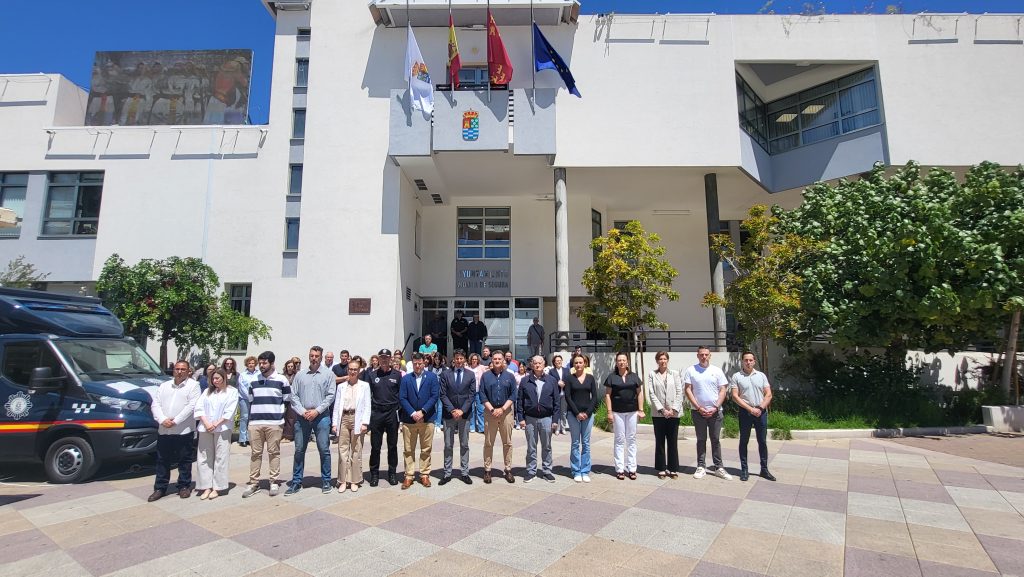 Fallecimiento José Ballesta, alcalde Murcia Minuto de silencio en Molina Foto1