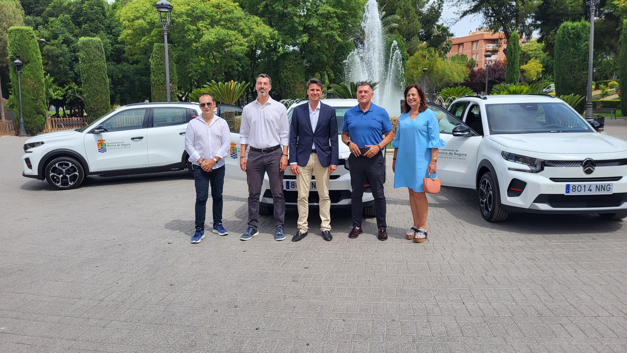 Vía Pública Molina Nuevos vehículos eléctricos para servicios técnicos Presentación Foto1
